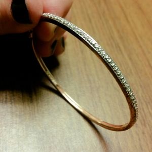 925 gold with diamond surrounding bracelet